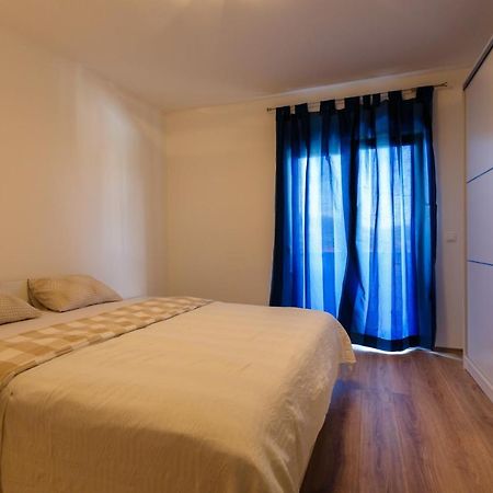 Villa Mirela Apartment Vrbnik Zewnętrze zdjęcie